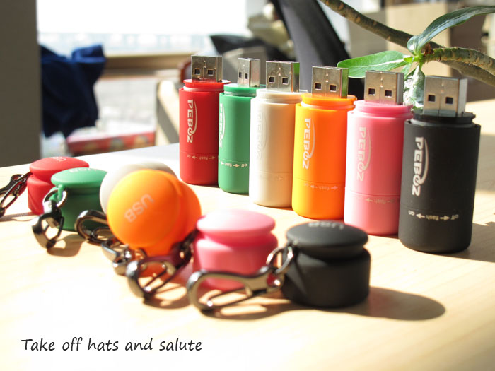 Lovely USB charging type mini flashlight Show the figure 1