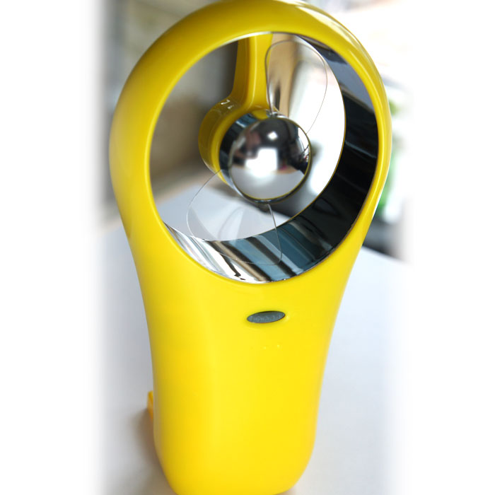 Battery power mini fan-The yellow like autumn leaves Show the figure 3