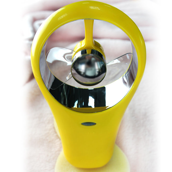Battery power mini fan-The yellow like autumn leaves Show the figure 4