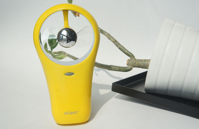 Battery power mini fan-The yellow like autumn leaves Show the figure 5