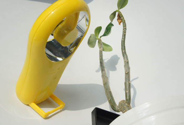 Battery power mini fan-The yellow like autumn leaves Show the figure 6